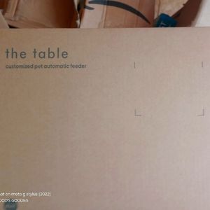 The Table auto pet feeder